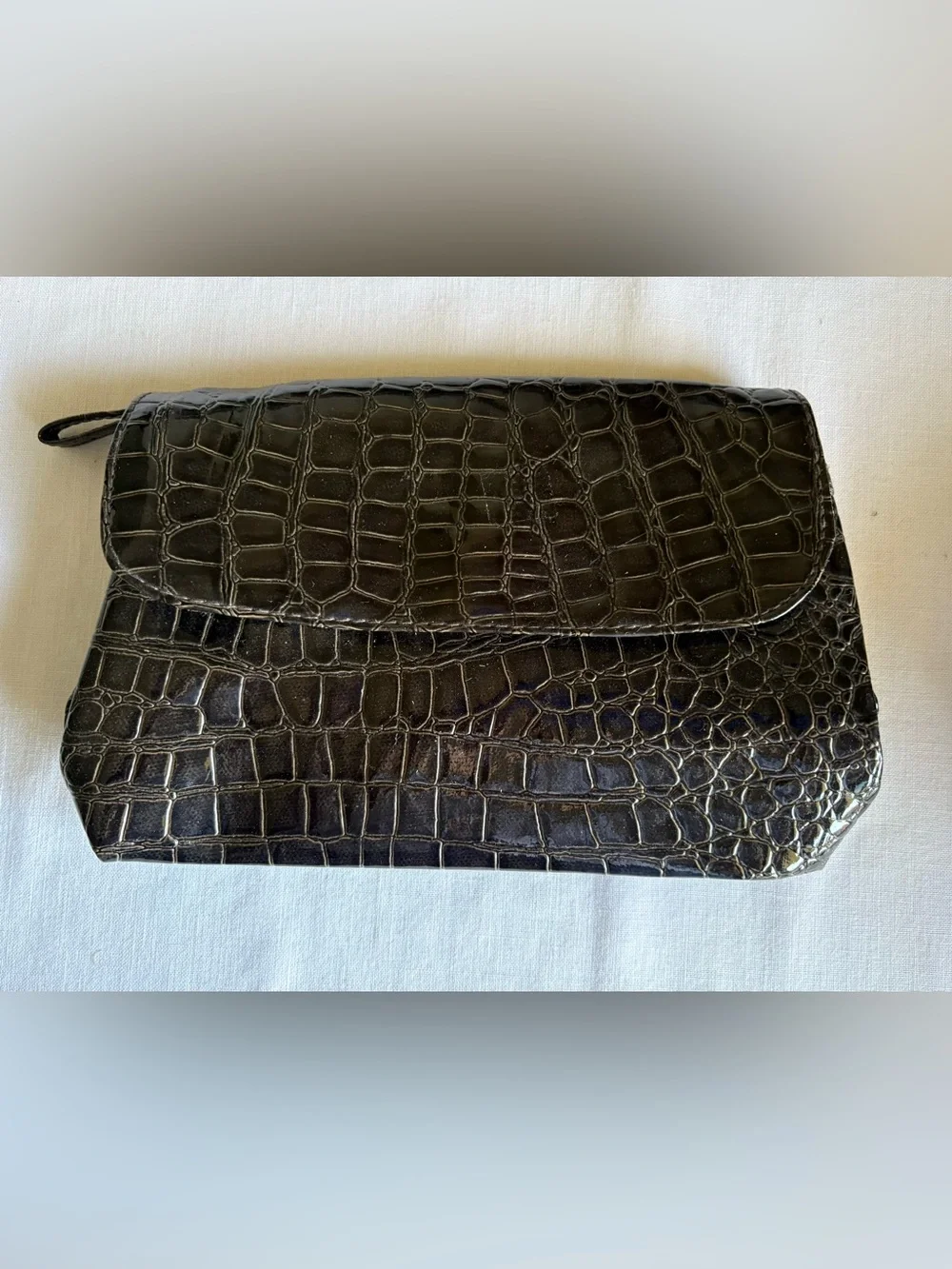 Bloomingdale’s “Bloomie’s” Small Brown Cosmetic Bag Crocodile pattern